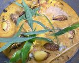 Gambar langkah 7 resipi Sotong Sumbat Masak Lemak Kuning.
