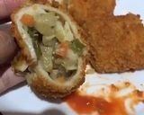 Foto langkah ke 10 dari resep Risoles isi Ayam Kentang Wortel Cabe Rawit.