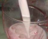 A picture of step 2 of Rose Milk Shake.