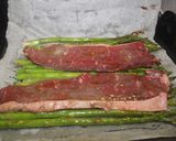 Foto del paso 5 de la receta: Ternera con espárragos al grill doble