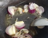 A picture of step 1 of Kadhai paneer.
