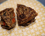Foto del paso 7 de la receta: Tortilla de cebolla caramelizada y butifarró de ceba (morcilla de cebolla)