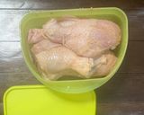 Foto langkah ke 1 dari resep Ayam Goreng Upin Ipin.