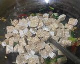 Foto langkah ke 5 dari resep Tumis Timun Tempe Telur.