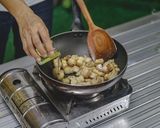 รูปขั้นตอนการทำที่ 8 ของ สามชั้นคั่วพริกเกลือ หอม อร่อย ทานไม่เคยเหลือ