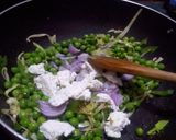 A picture of step 2 of Papad cone chaat.