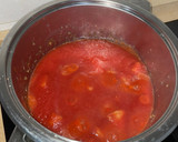 Foto del paso 3 de la receta: Pollo con tomate