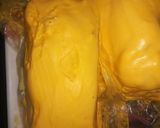 A picture of step 4 of Mango Ice cream cake.