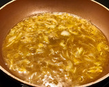 Foto del paso 2 de la receta: Tortilla de buey de mar y cangrejo real con reducción de salsa de marisco ❤️❤️❤️