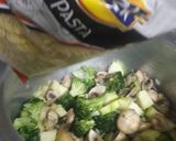 A picture of step 2 of One pot pasta.