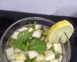 A picture of step 1 of Fruit mint lemonade.