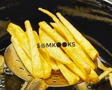 A picture of step 2 of Crispy Finger Chips / French Fries.