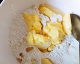 Foto langkah ke 2 dari resep Bolen Pisang tanpa Korsvet.