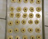 Foto langkah ke 3 dari resep Semprit mawar.