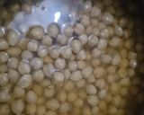 A picture of step 1 of Masala chole.