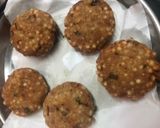 A picture of step 5 of Kairi coconut chutney stuffed Sabudana bomb.