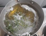 A picture of step 2 of Fresh Thyme Tea.