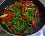 A picture of step 1 of Veg jalfrezi.