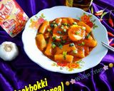 Foto langkah ke 5 dari resep Tteokbokki (Kue beras Korea).