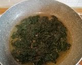 Foto del passaggio 2 della ricetta Risotto al cavolo nero dalle tre consistenze