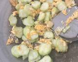 Petola goreng telur (fry butternut squash with egg) recipe step 2 photo