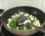 A picture of step 3 of Cream of Broccoli Spinach and Walnut Soup.