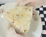 Foto del paso 2 de la receta: Japanense Onigiri con furikake y Umeboshi! (ume)