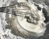 Une image de l'étape 4 de Mousse au chocolat.