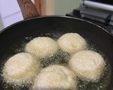 Foto langkah ke 2 dari resep Kue Susu Goreng Wijen.
