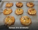 Foto del paso 8 de la receta Empanadillas de hamburguesas mini de pollo