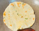Hash Brown Pancake with Dried Anchovy XO Sauce 小魚干XO醬馬鈴薯蛋餅 [溪和水產］的食譜步驟1照片