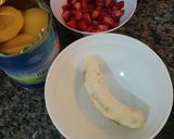 Foto del paso 1 de la receta: Yogurt natural con frutas