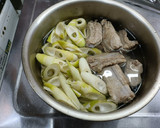 桂竹筍排骨湯(簡單料理)的食譜步驟4照片