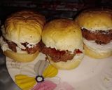 A picture of step 13 of Zinger Burger.