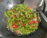 Foto langkah ke 3 dari resep Dadar Pare Khas Pontianak.