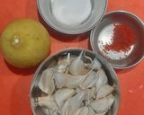 लसुण फ्राय (lasun fry recipe in marathi) रेसिपी स्टेप 2 फोटो 