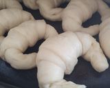 Foto del paso 5 de la receta: Medialunas 🥐🥐🥐 más livianas, sin empaste