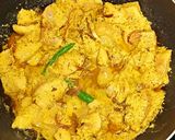 A picture of step 3 of Mustard chicken (chicken besara).