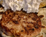 Foto del paso 7 de la receta: Hamburguesa con pan casero y patatas especiadas al horno