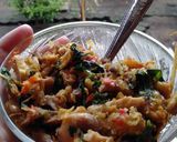 Foto langkah ke 4 dari resep Ayam Rica-Rica Kemangi.