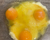 Foto del paso 2 de la receta: Bizcocho de yogur y naranja con chispas de chocolate en freidora de aire