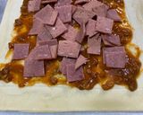 Foto langkah ke 2 dari resep Pizza puff pastry.