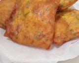 Foto langkah ke 5 dari resep Martabak telurtahu kornet yamie.