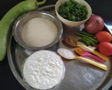 A picture of step 1 of Lauki Uttapam.