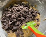 Foto langkah ke 3 dari resep Brownie butter choccochips cookies.
