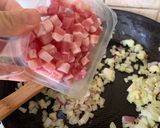 A picture of step 2 of Gnocchi with green pesto and pancetta 🇮🇹 🍝.