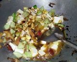 Foto langkah ke 3 dari resep Tumis tahu kecap sederhana.