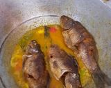 Foto langkah ke 4 dari resep Ikan Mas Kuah Kuning.