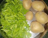 ग्वार आलू की सब्जी (Gwar aloo ki sabzi recipe in hindi) रेसिपी चरण 1 फोटो