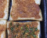 صورة لخطوة 3 من وصفة بيتزا توست 🍕🍞😍